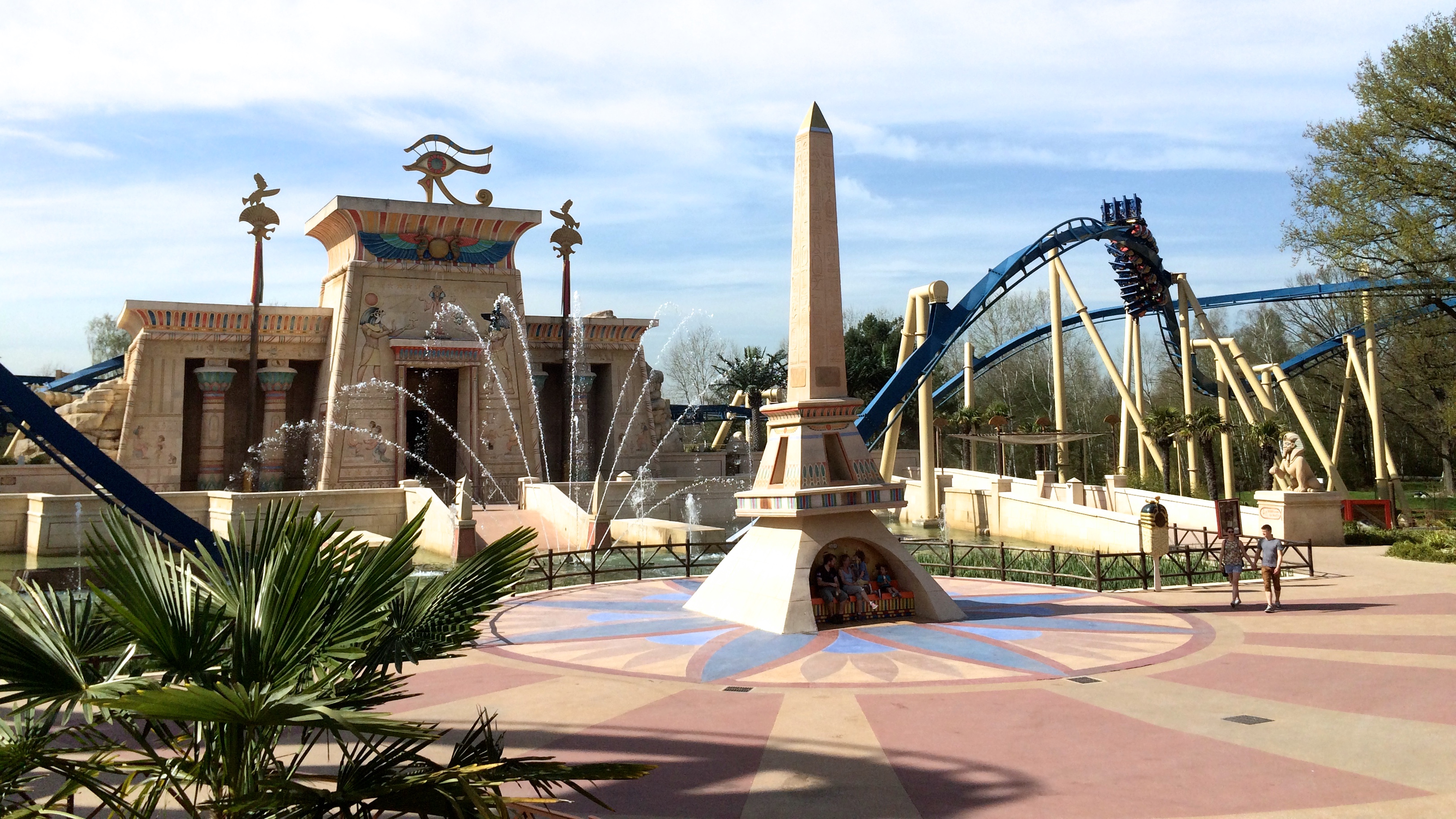 La fréquentation du Parc Astérix et du Futuroscope plombés par la canicule...