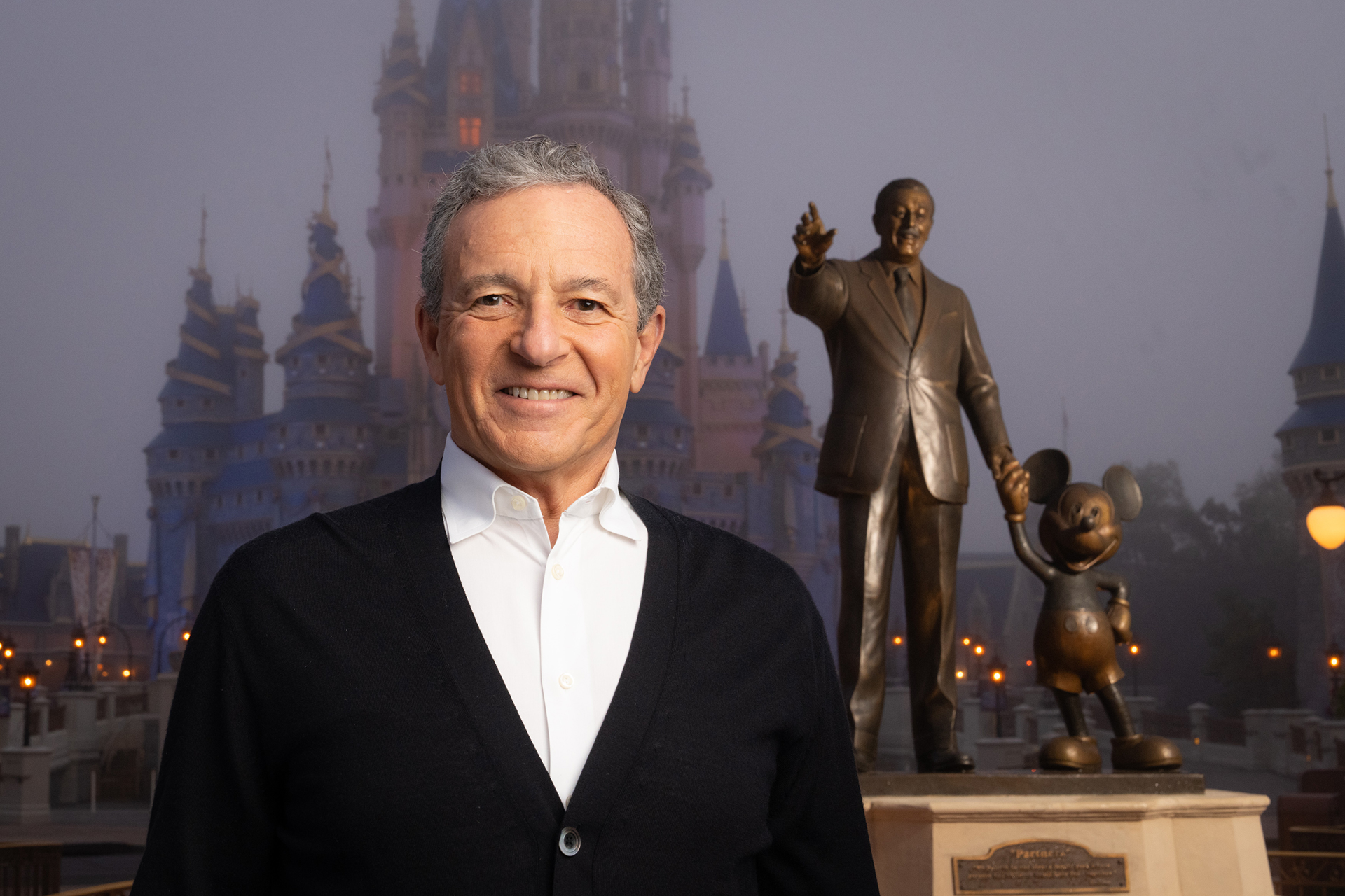 Bob Iger sortira un livre sur son retour à Disney l'année prochaine !