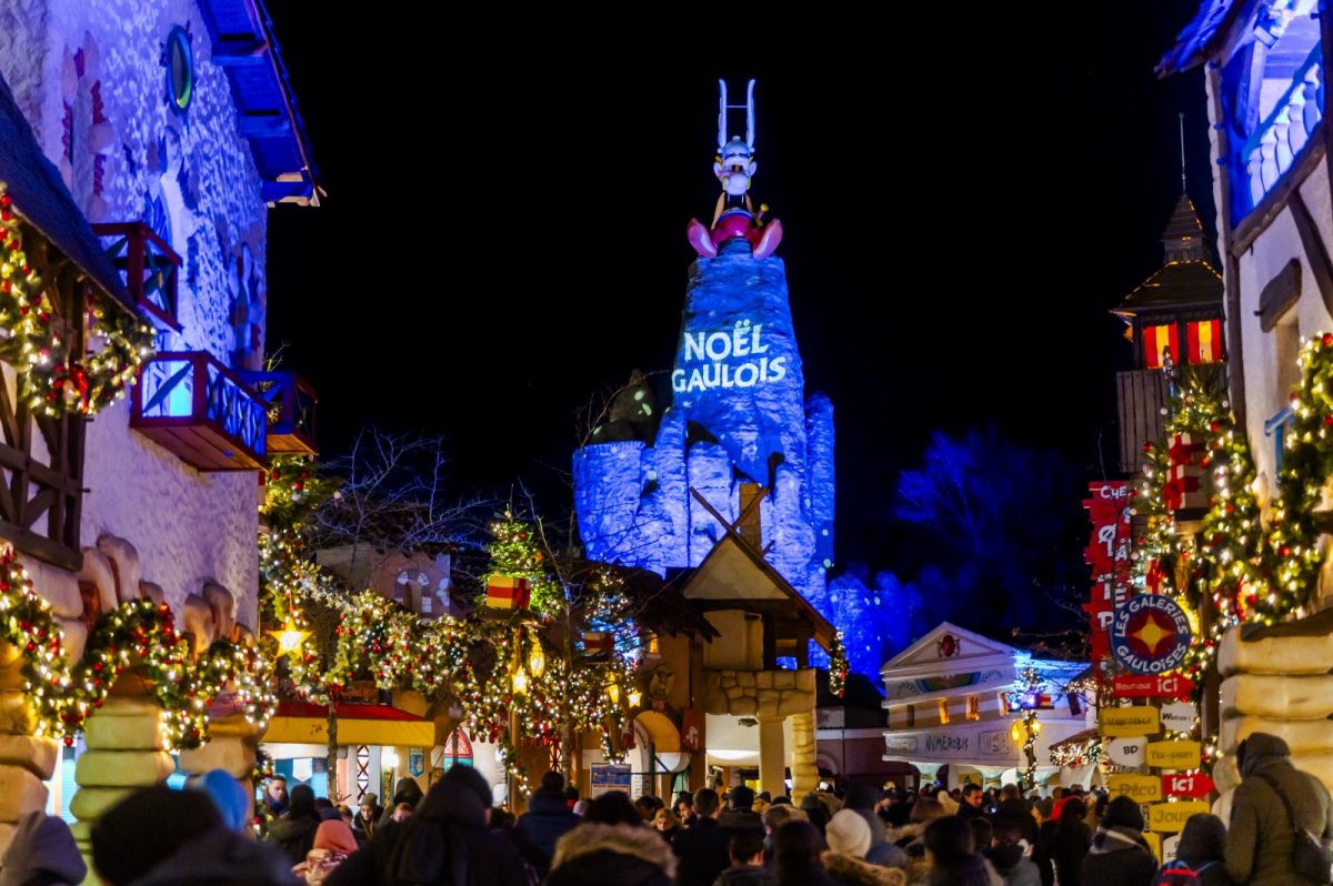 Le Parc Astérix dévoile son Noël Gaulois 2026 avec une patinoire !