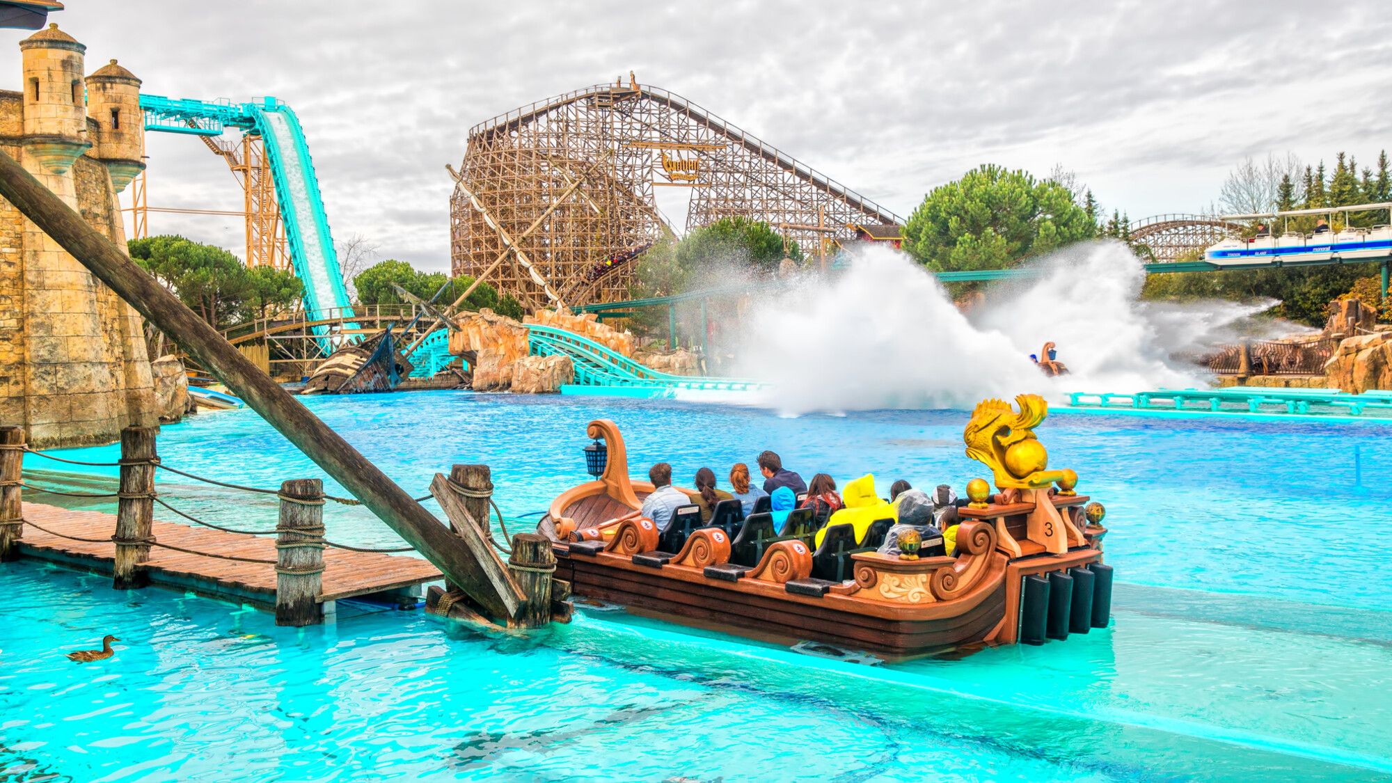 Quels sont les parcs d'attractions les plus adaptés pour les fortes chaleurs ?